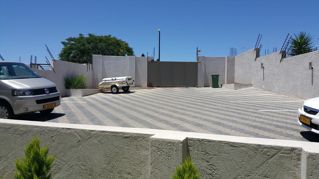 Discovery Guest House Windhoek Buitenkant foto