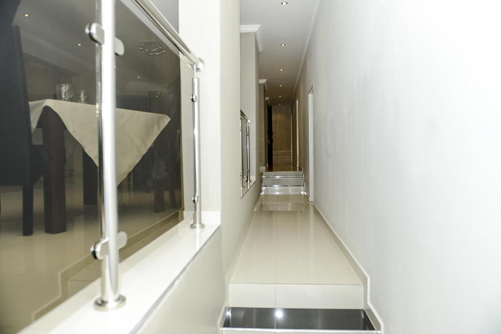 Discovery Guest House Windhoek Buitenkant foto