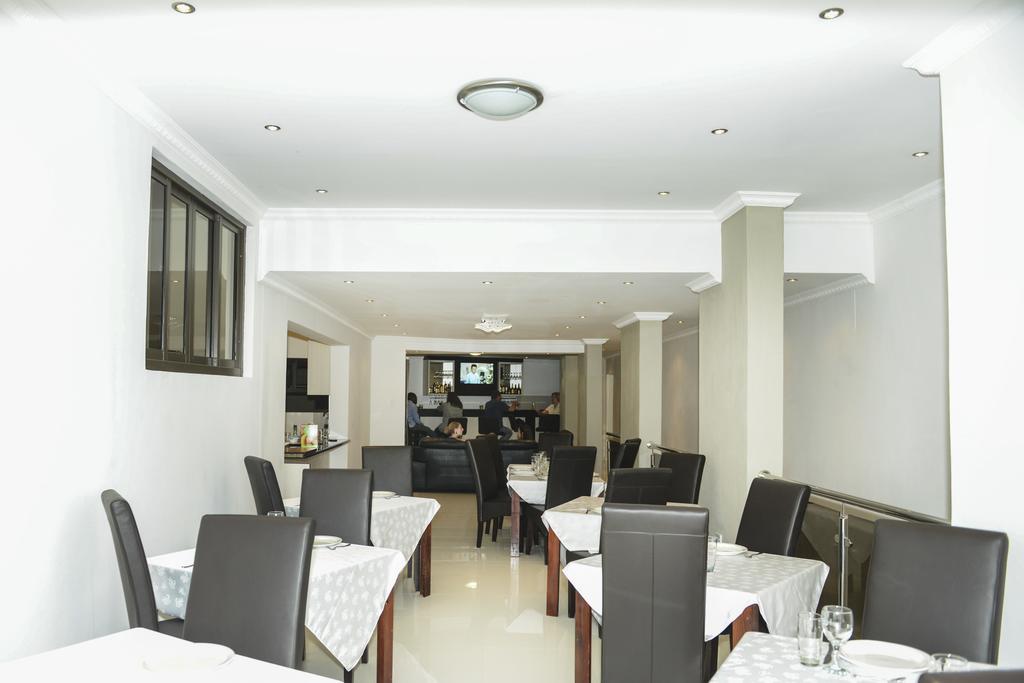 Discovery Guest House Windhoek Buitenkant foto